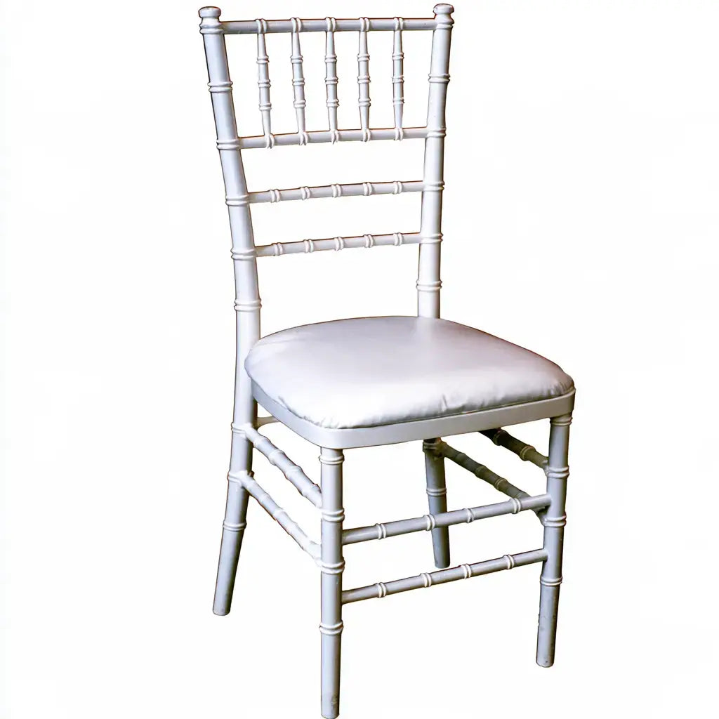 Silla con respaldo de barrotes y asiento claro - plateado/blanco